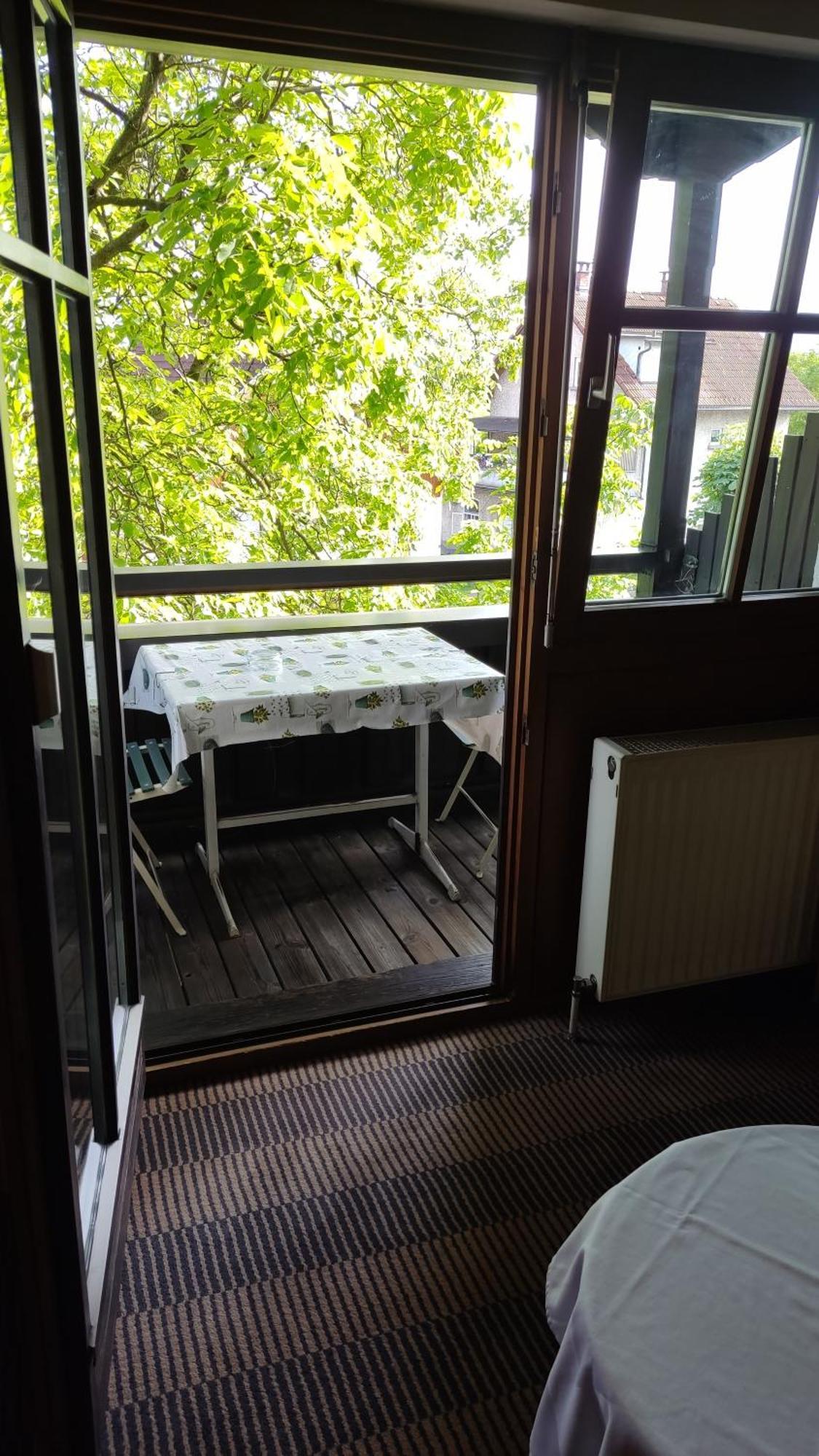 Hotel Gasthof Kroenele Лустенау Екстер'єр фото